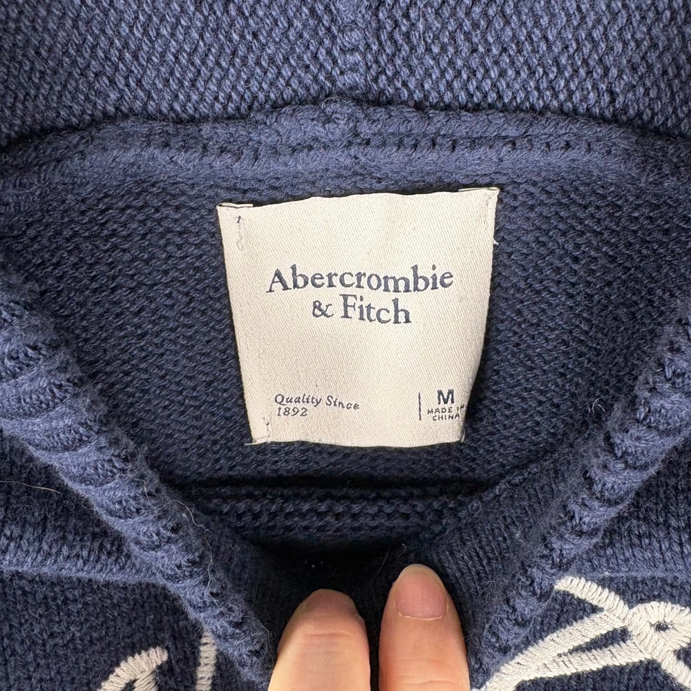 Rare Abercrombie & Fitch Hamptons NY Anchor Embroidery Crewneck Sweater Navy M - Picture 2 of 8
